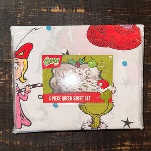 4-Piece Queen Sheet Set - White with Red & Green